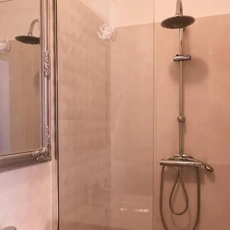 Sun Apartment
